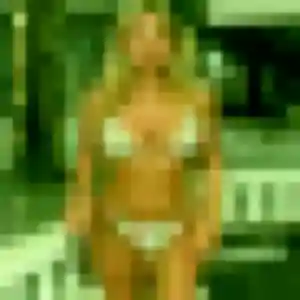 Bertrane, fille de 19 ans cherche rencontre coquine à Aigondigné