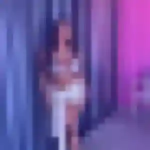 Rejoins Tania, 22 ans à Argentonnay en privé