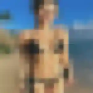 Rejoins Laure, 20 ans à Biscarrosse gratuitement