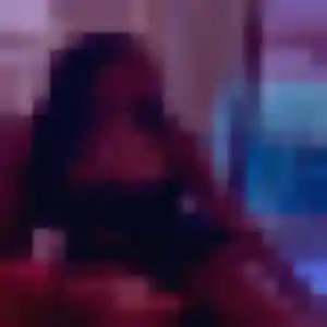 Rejoins Renee, 22 ans à Figeac en privé