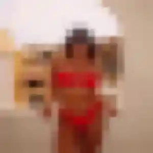 Sexy Jihane, 21 ans à Fontenilles - découvrir son profil