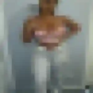 Jolie Mia, 23 ans à Hendaye - voir sa photo