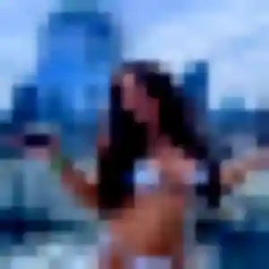Salome, 19 ans, en ligne à Lodève pour un rencontre coquine