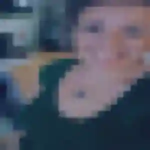 Zoe (25 ans) à Port-Vendres attend une rencontre aujourd'hui
