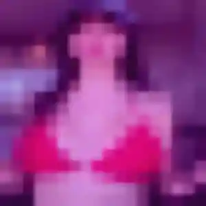 Manon, 24 ans, connectée à Saïx pour une rencontre coquine